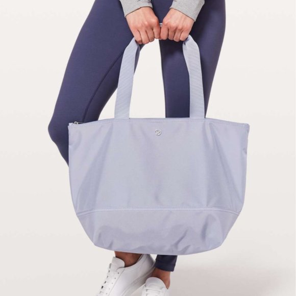lululemon athletica Handbags - Lululemon Fundamental Tote 22L in Berry Mist